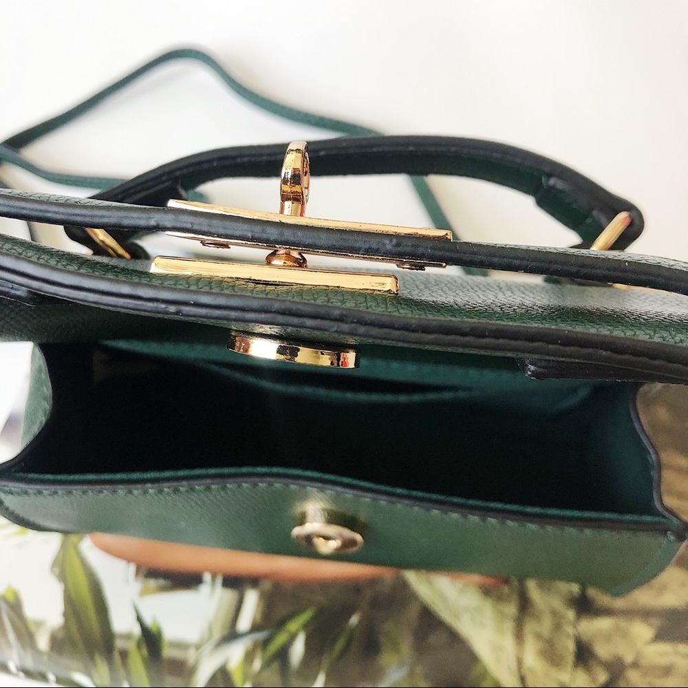 CROSSBODY MINI BAG 🍂💚 - Picture 2 of 8